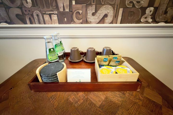 Breakfast/Coffee Service 80 of 121