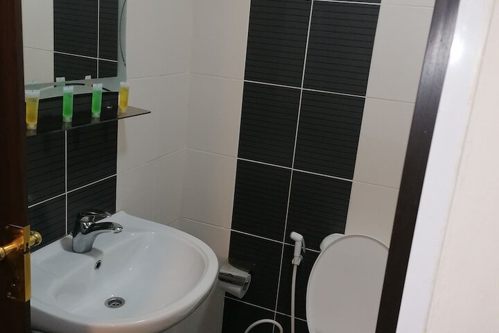 Room 15 of 18