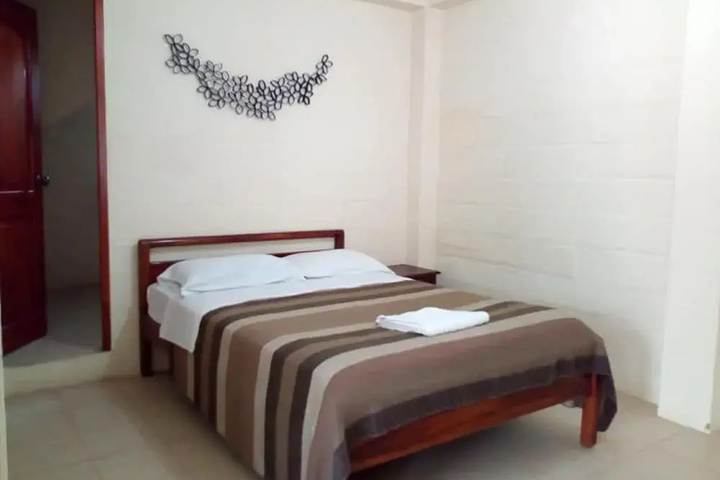 Room 6 of 19