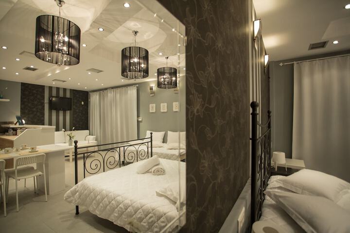 Room 21 of 80