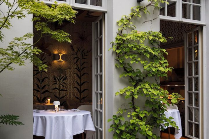 Dining 87 of 121