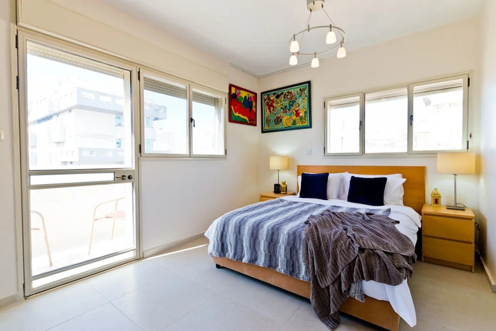 Room 3 of 19