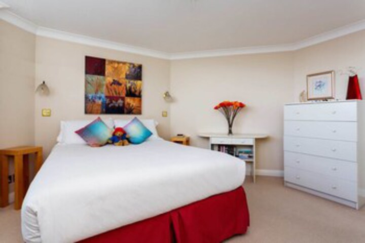 Room 15 of 16