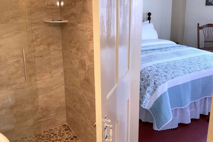 Room 21 of 39