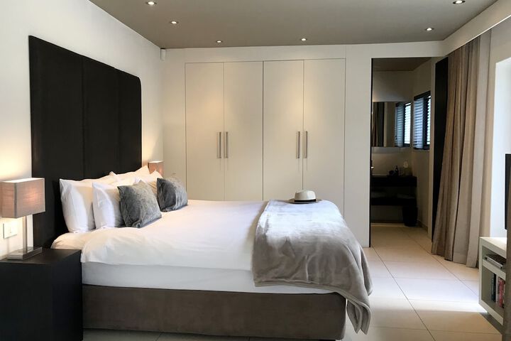 Room 8 of 69