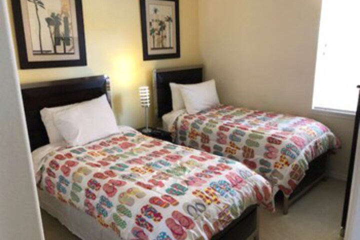 Room 15 of 19