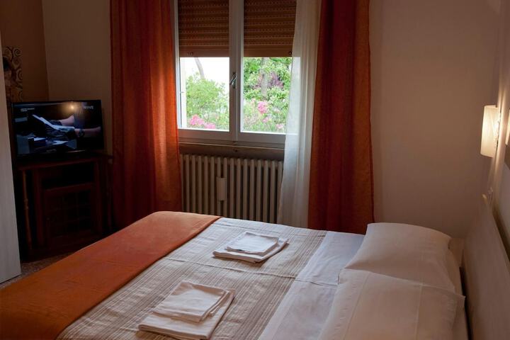Room 14 of 67