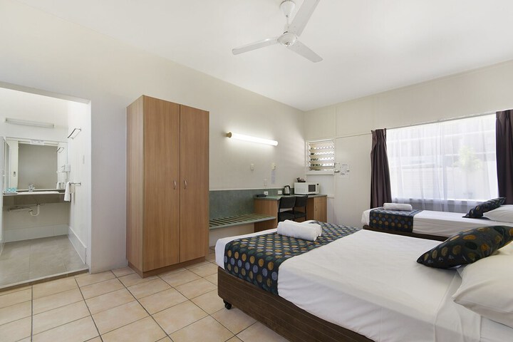 Room 9 of 49