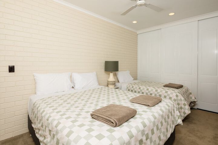 Room 40 of 95
