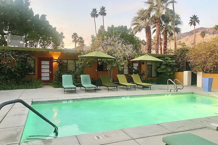 Pool 69 of 85