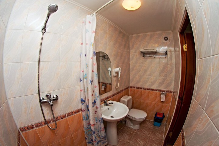 Room 14 of 26