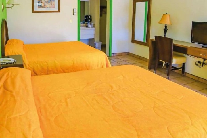 Room 5 of 23