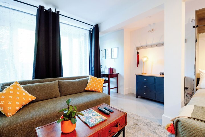 Room 79 of 172