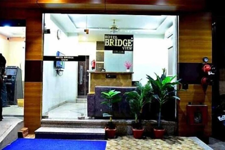 Hotel Bridge View