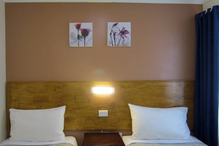 Room 7 of 97