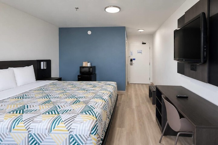 Room 29 of 46