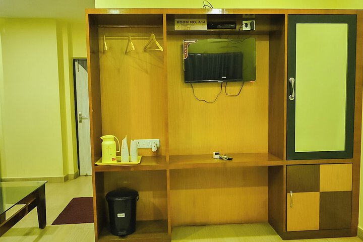 Room 15 of 37