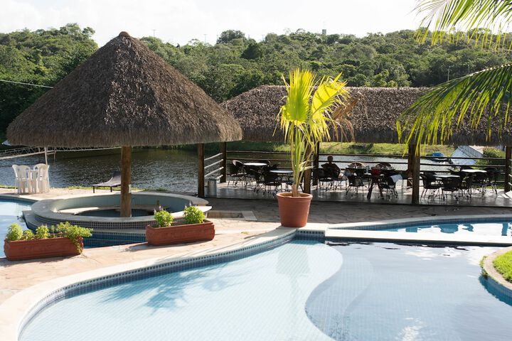 Hotel Pool