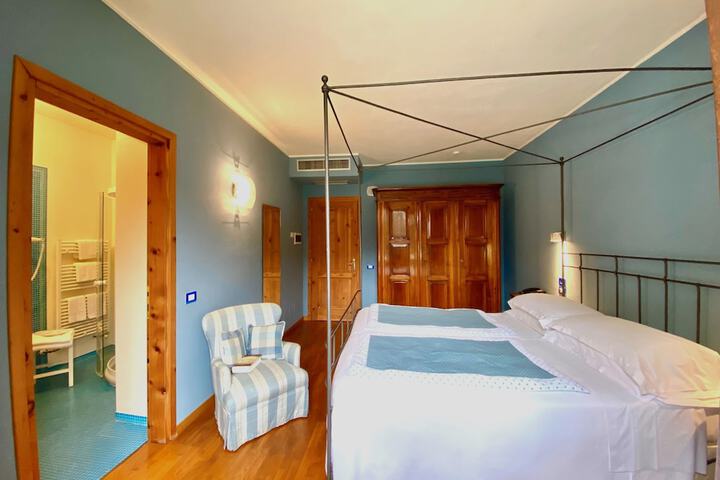 Room 22 of 75
