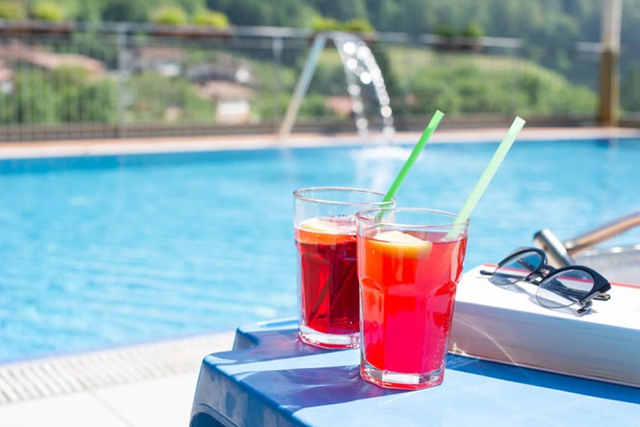 Pools & Facilities