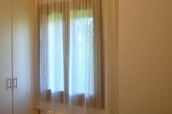 Room 8 of 41