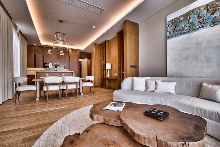 Room 41 of 233