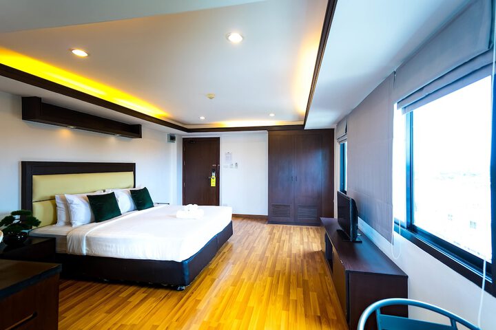Room 14 of 34