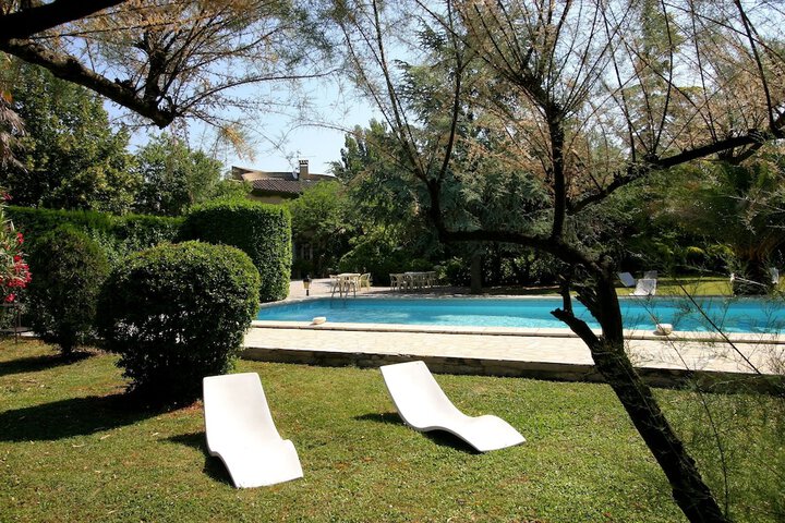Pool 31 of 57