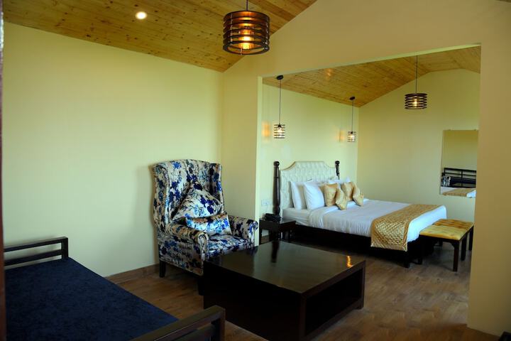 Room 8 of 44