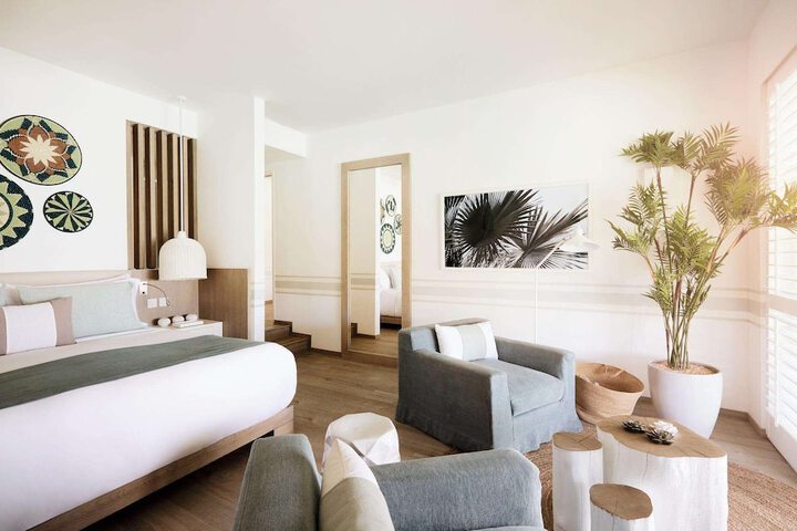 Room 42 of 238