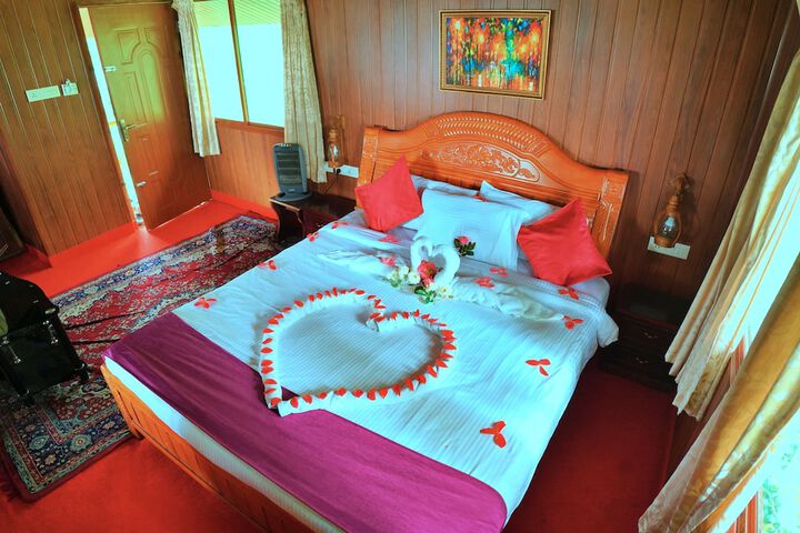 Room 21 of 66