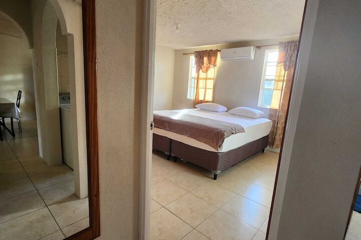 Room 2 of 11