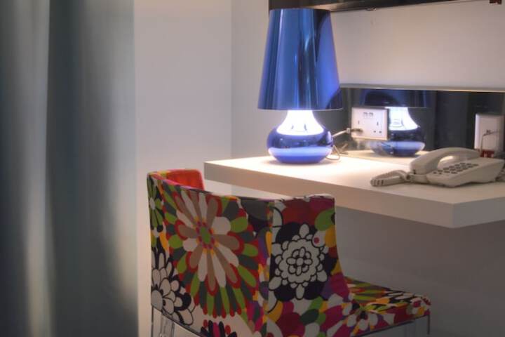 Room 10 of 47