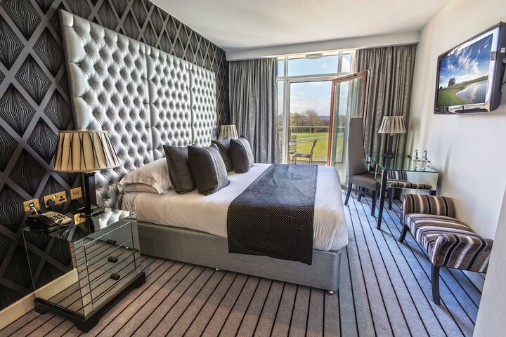 Room 12 of 60