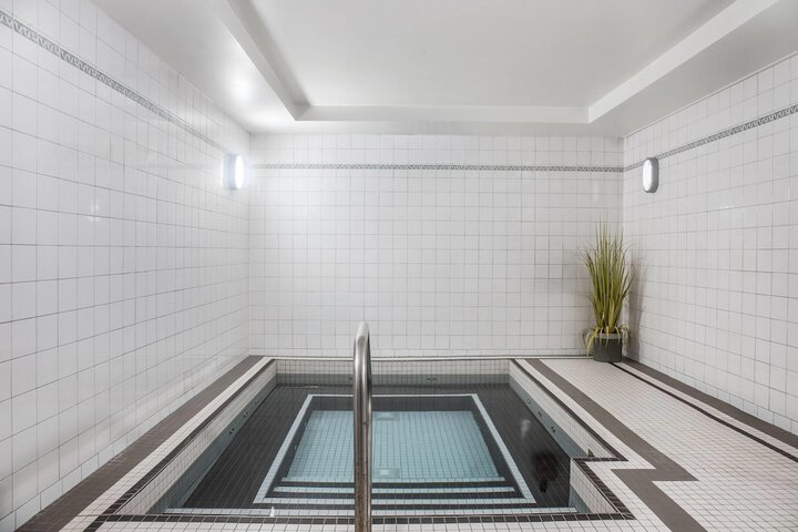 Pool 39 of 54