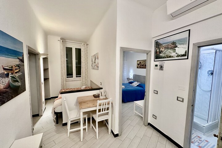 Room 33 of 46