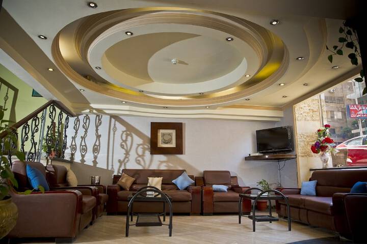 Guest Lobby