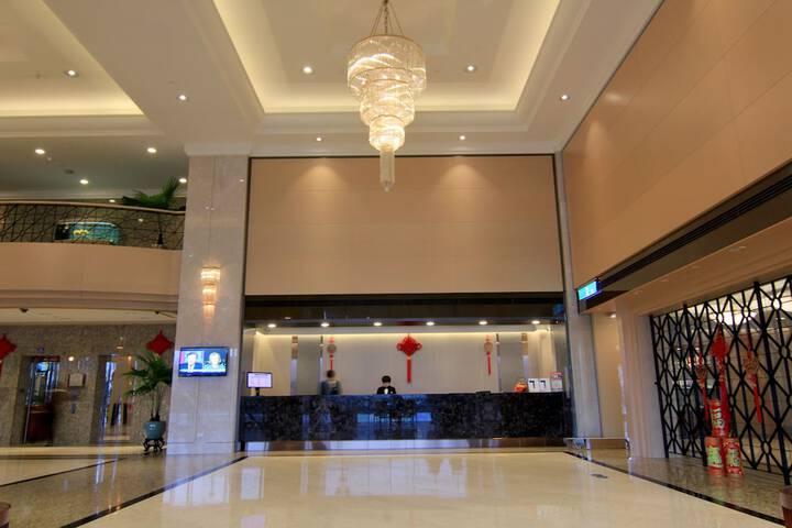 Hotel Interior 4 of 43