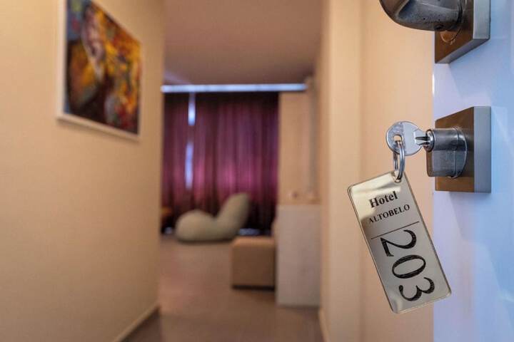 Room 14 of 68