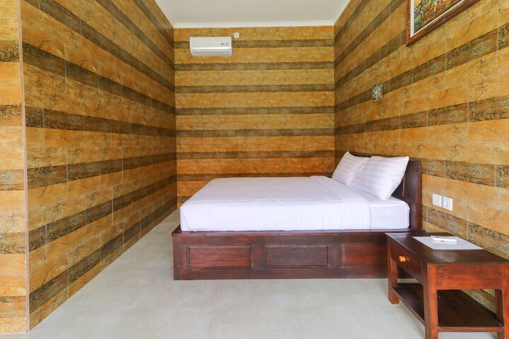 Room 8 of 34