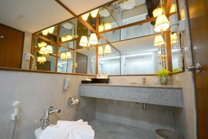 Bathroom Vanities