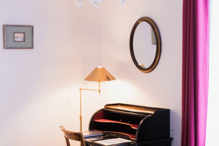 Room 32 of 75