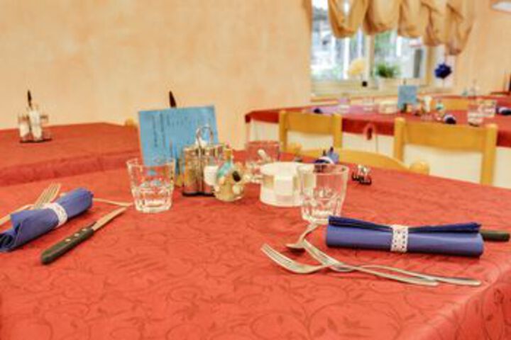 Dining 50 of 50