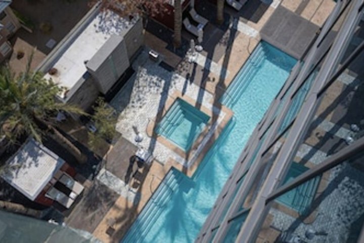Pool 157 of 252