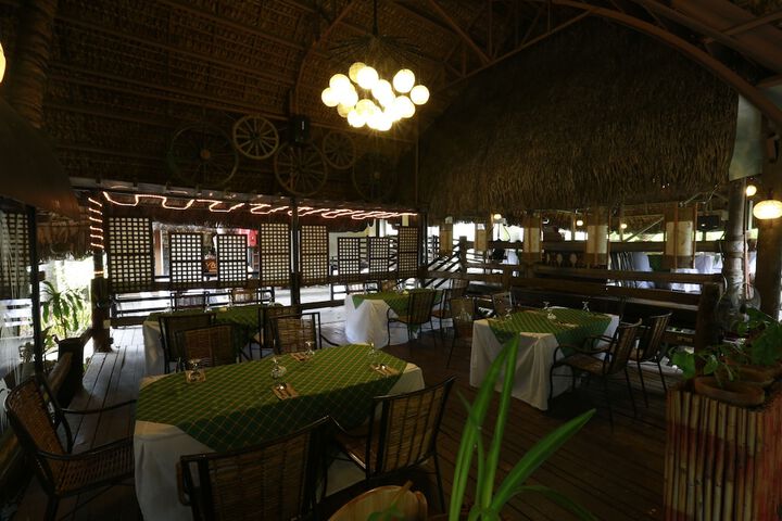Dining 64 of 89