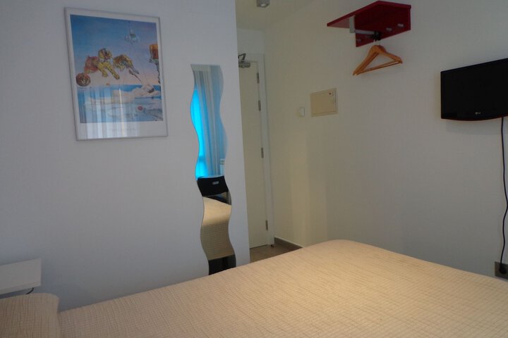 Room 6 of 41