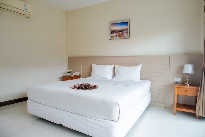 Room 15 of 61