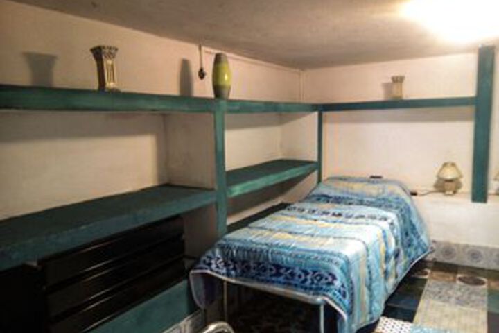 Room 8 of 29