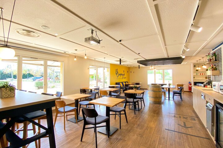 Dining Photos