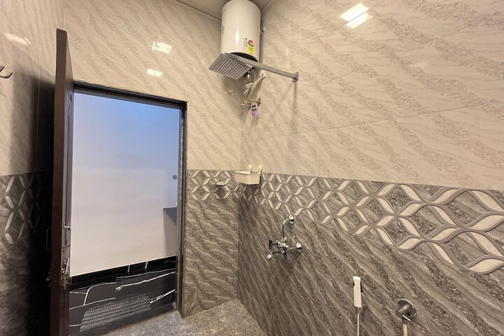 Room 22 of 28